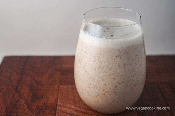 Juice #6: Almond Date Nut Milk with Vanilla