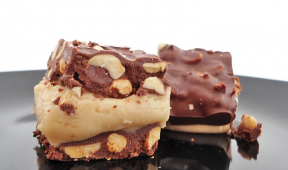 Peanutty, Chocolate Bars for Your Vegan Sweet Tooth