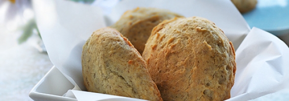 Vegan Tea and Sweet Banana Crumpets Vegan Tea and Sweet Banana Crumpets