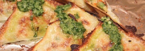 Baked Samosas with Mint Cilantro Sauce Baked Samosas with Mint Cilantro Sauce