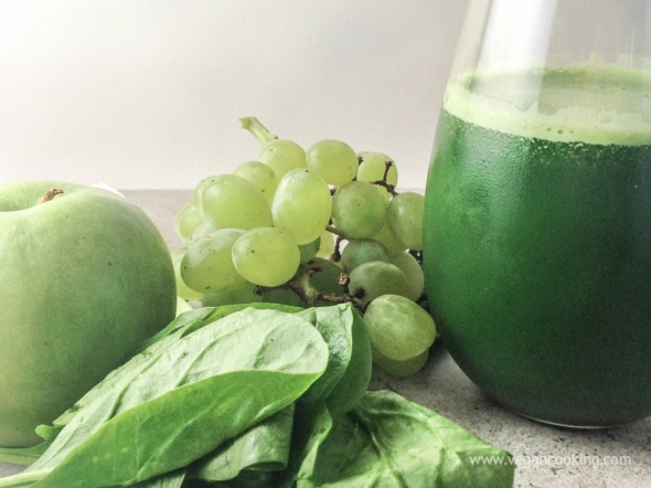 Kale, Celery, & Green Apple Juice