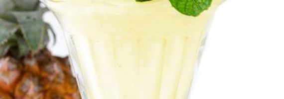 Morning Juice #2: Apple, Pineapple, Mint, and Lemon Morning Juice #2: Apple, Pineapple, Mint, and Lemon
